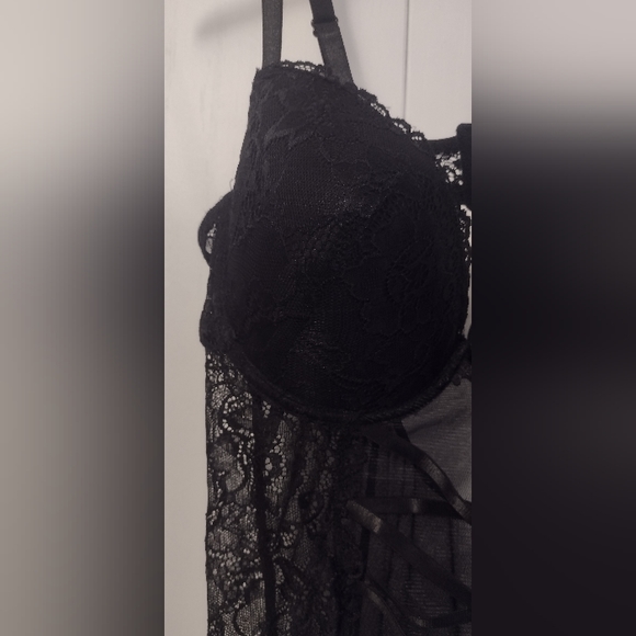 Black lace bustier - Picture 6 of 11